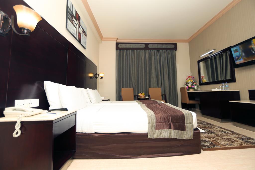 Signature Inn Al Riqqa Dubaj Kültér fotó