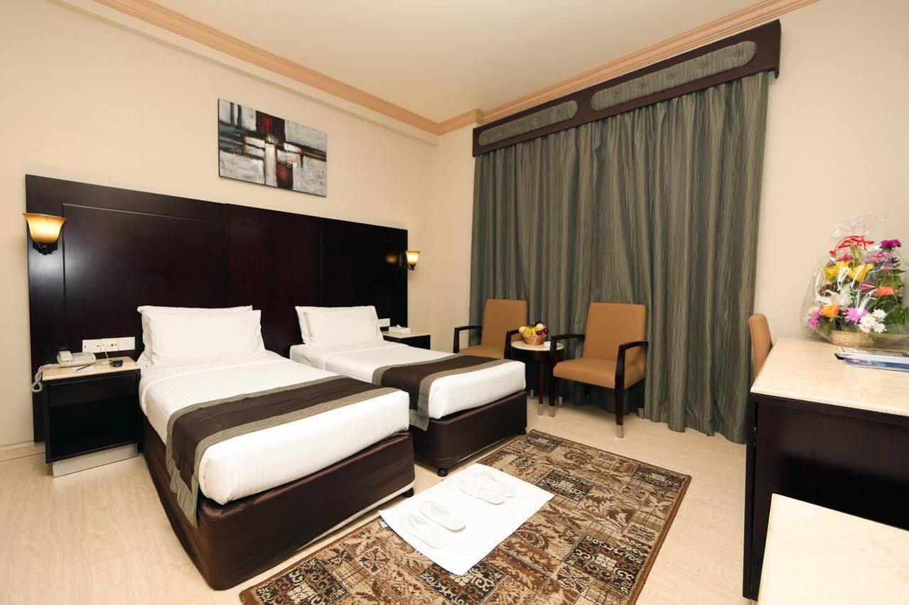 Signature Inn Al Riqqa Dubaj Kültér fotó